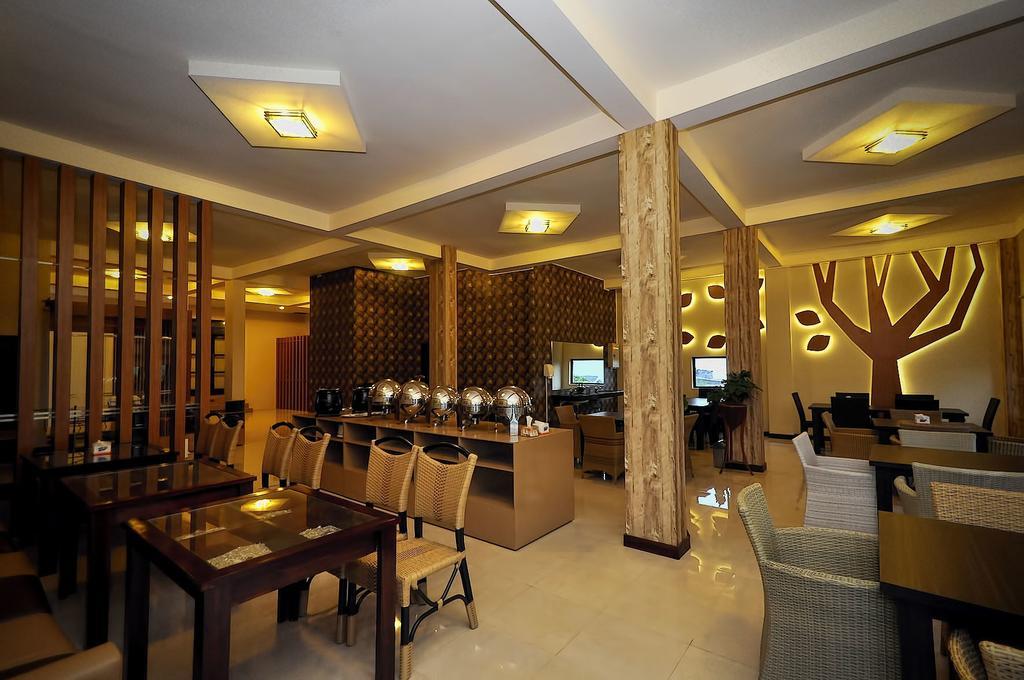 Spencer Green Hotel Batu  Zewnętrze zdjęcie