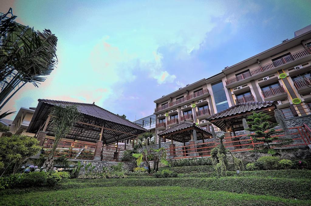 Spencer Green Hotel Batu  Zewnętrze zdjęcie