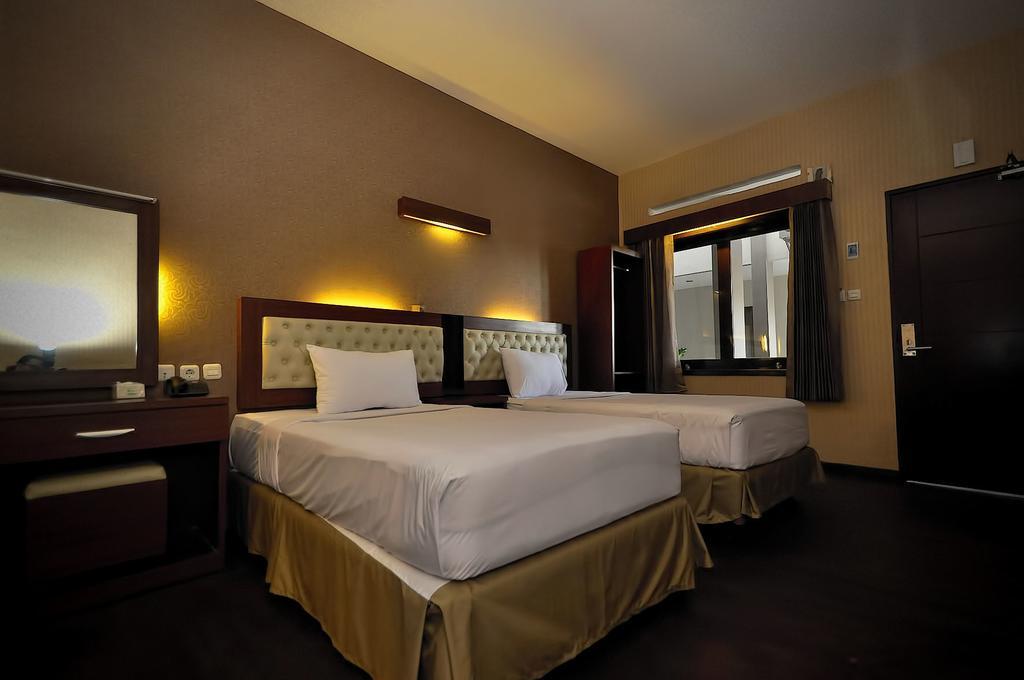 Spencer Green Hotel Batu  Zewnętrze zdjęcie