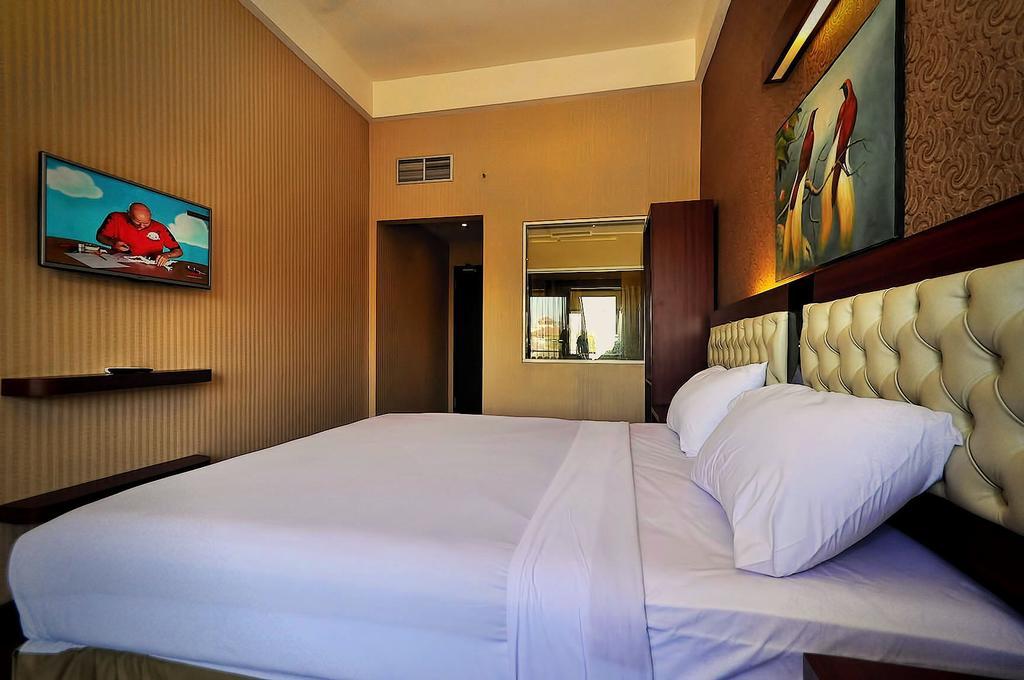 Spencer Green Hotel Batu  Zewnętrze zdjęcie