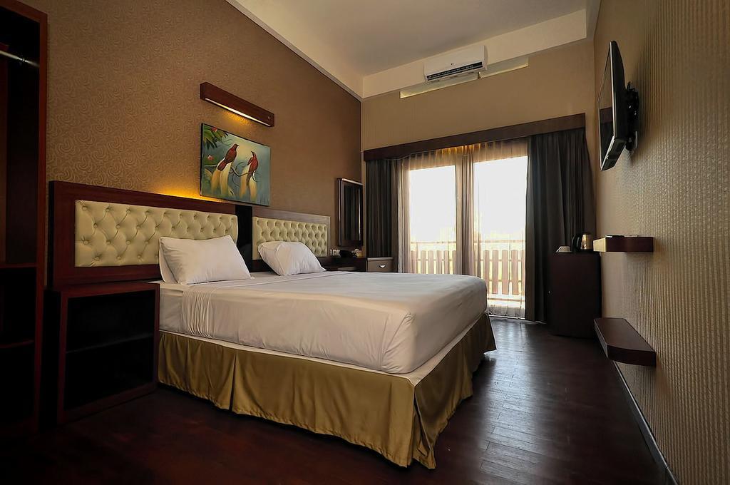 Spencer Green Hotel Batu  Zewnętrze zdjęcie
