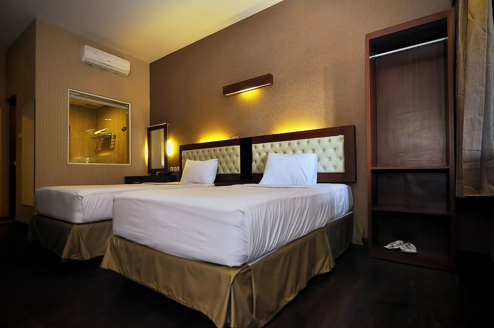 Spencer Green Hotel Batu  Zewnętrze zdjęcie