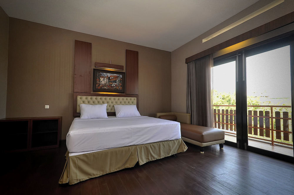 Spencer Green Hotel Batu  Zewnętrze zdjęcie