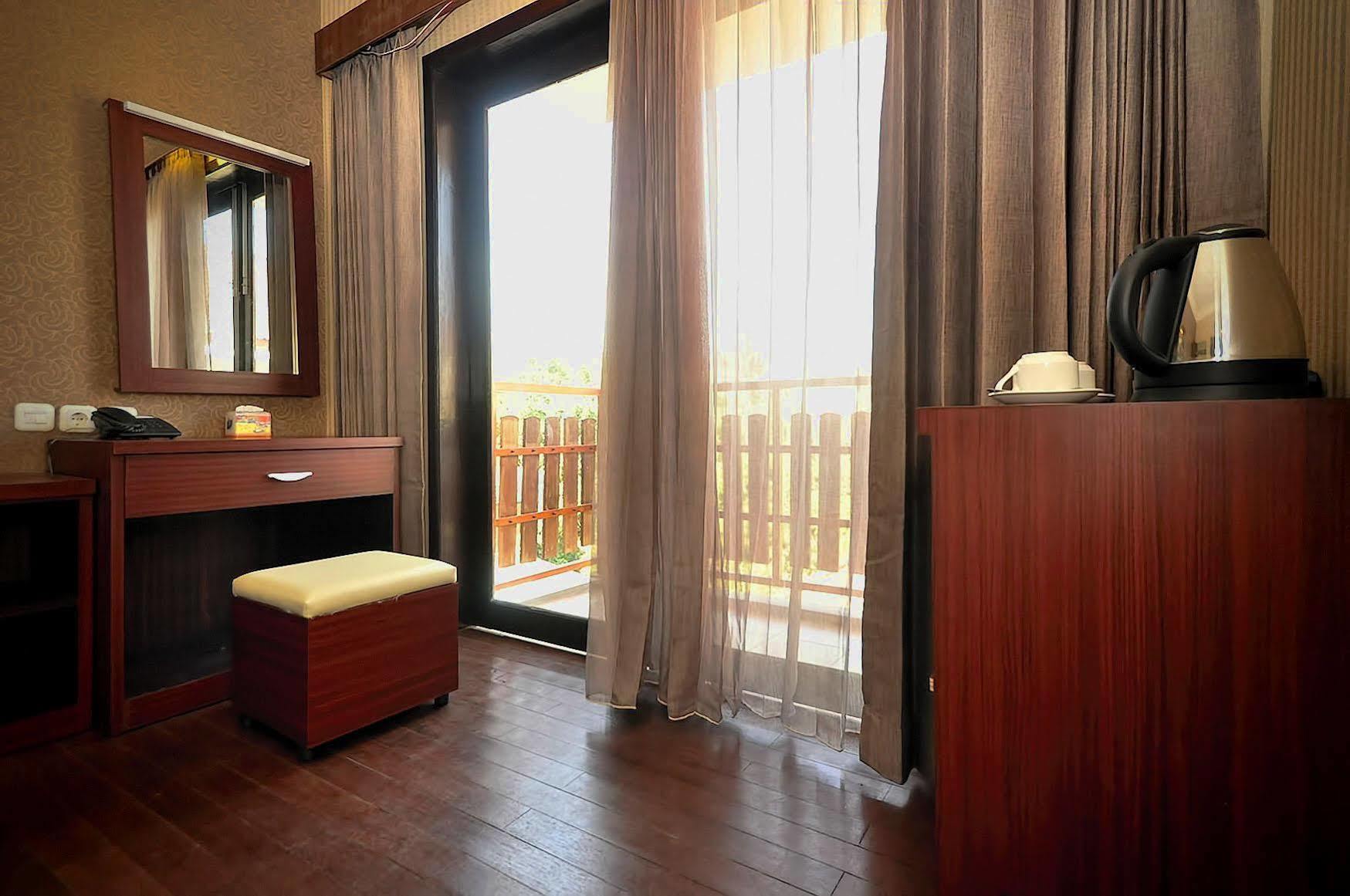 Spencer Green Hotel Batu  Zewnętrze zdjęcie